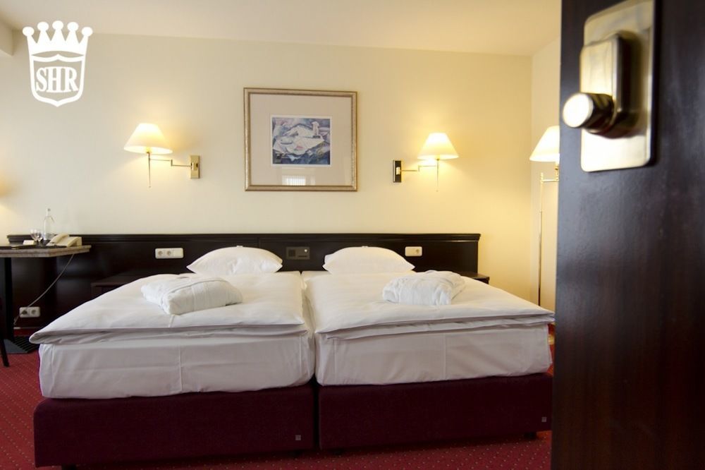 Sachsenwald Hotel Райнбек Екстериор снимка